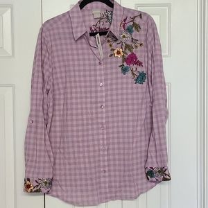 New with tags Chico's button-up shirt
